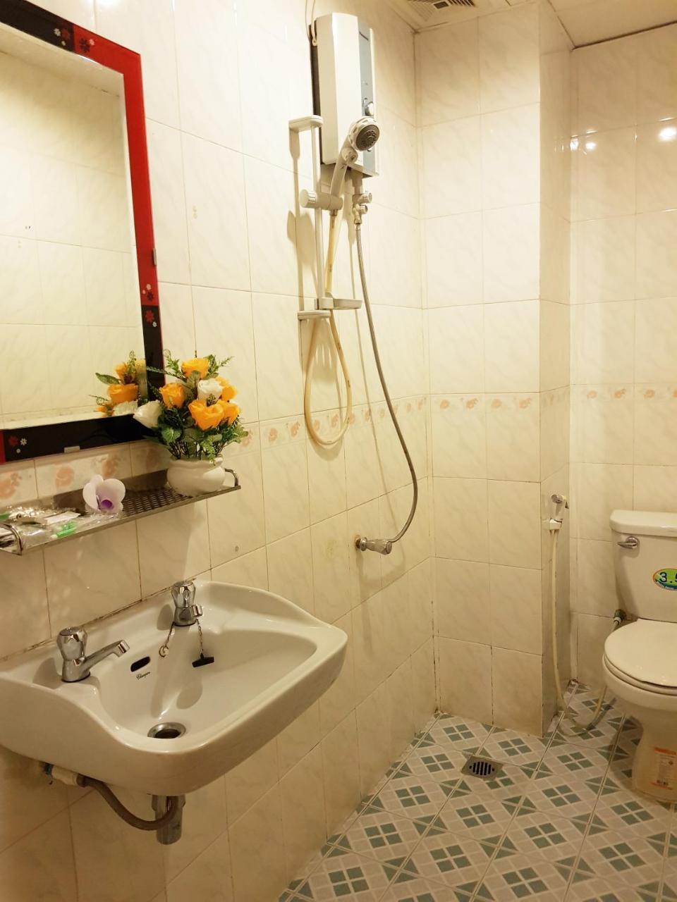 Fancy Guesthouse Phnom Penh Ngoại thất bức ảnh